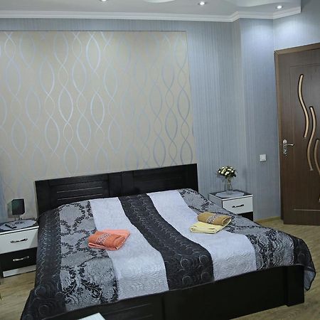 Guest House Beautiful Tbilisi On Khidistavi Street Buitenkant foto