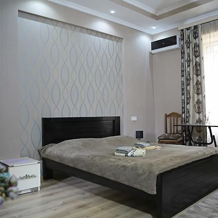 Guest House Beautiful Tbilisi On Khidistavi Street Buitenkant foto