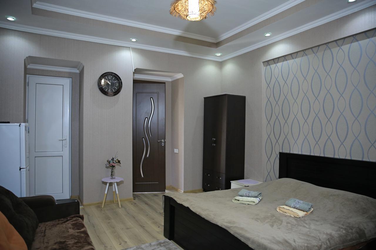Guest House Beautiful Tbilisi On Khidistavi Street Buitenkant foto