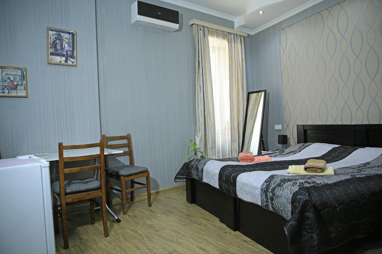 Guest House Beautiful Tbilisi On Khidistavi Street Buitenkant foto