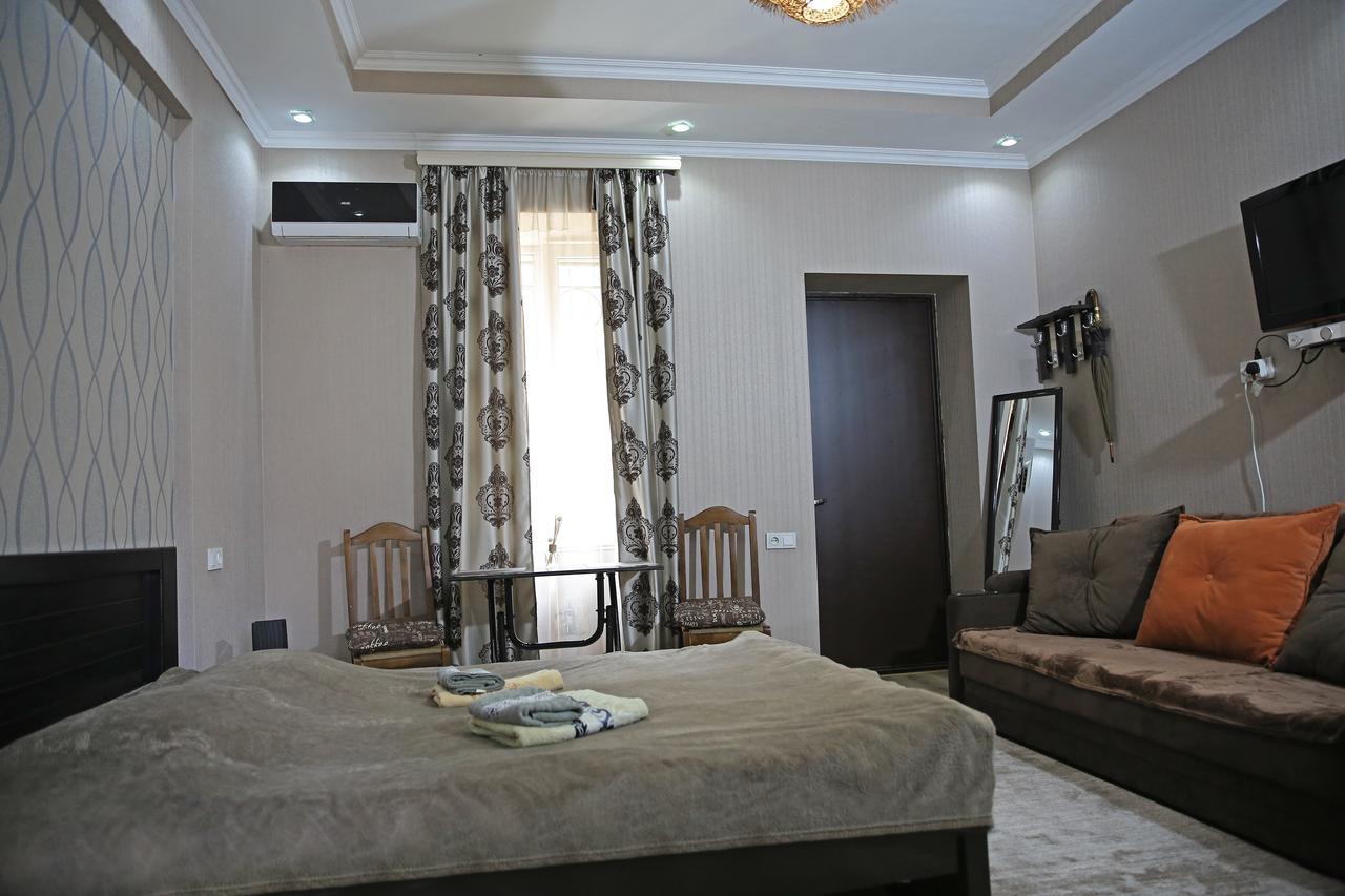 Guest House Beautiful Tbilisi On Khidistavi Street Buitenkant foto